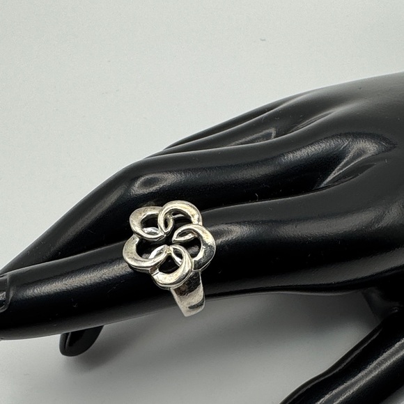 Sterling Silver Flower Ring - Picture 9 of 10